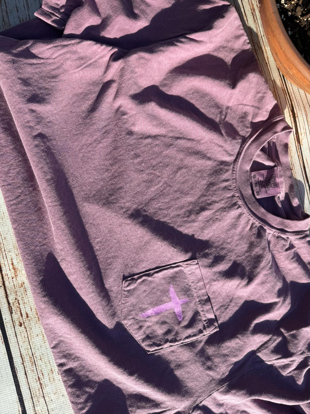 Jesus has my back- Back and pocket tee